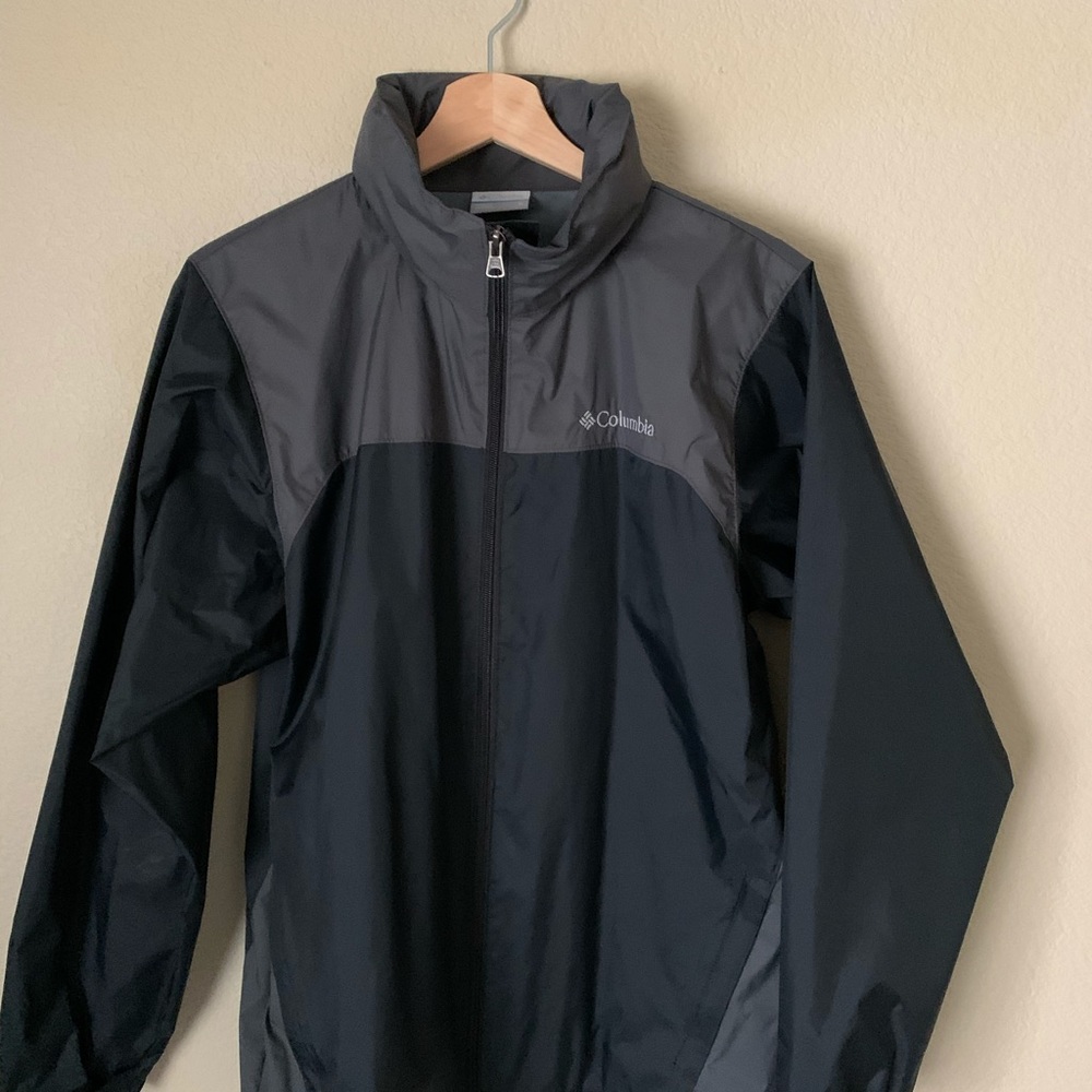 Columbia windbreaker/rain coat